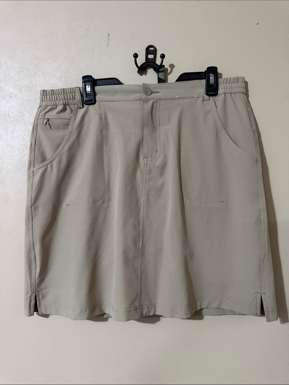 Tilley Womens Khaki Ripstop Hiking Skort Size Large Tan Active Golf Skirt Pocket